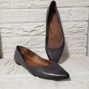 Frye Ombre Gray Black Sandals Flats 9.5